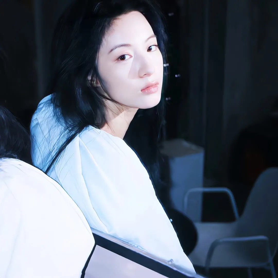 罗美雪妮黛的美丽与哀愁